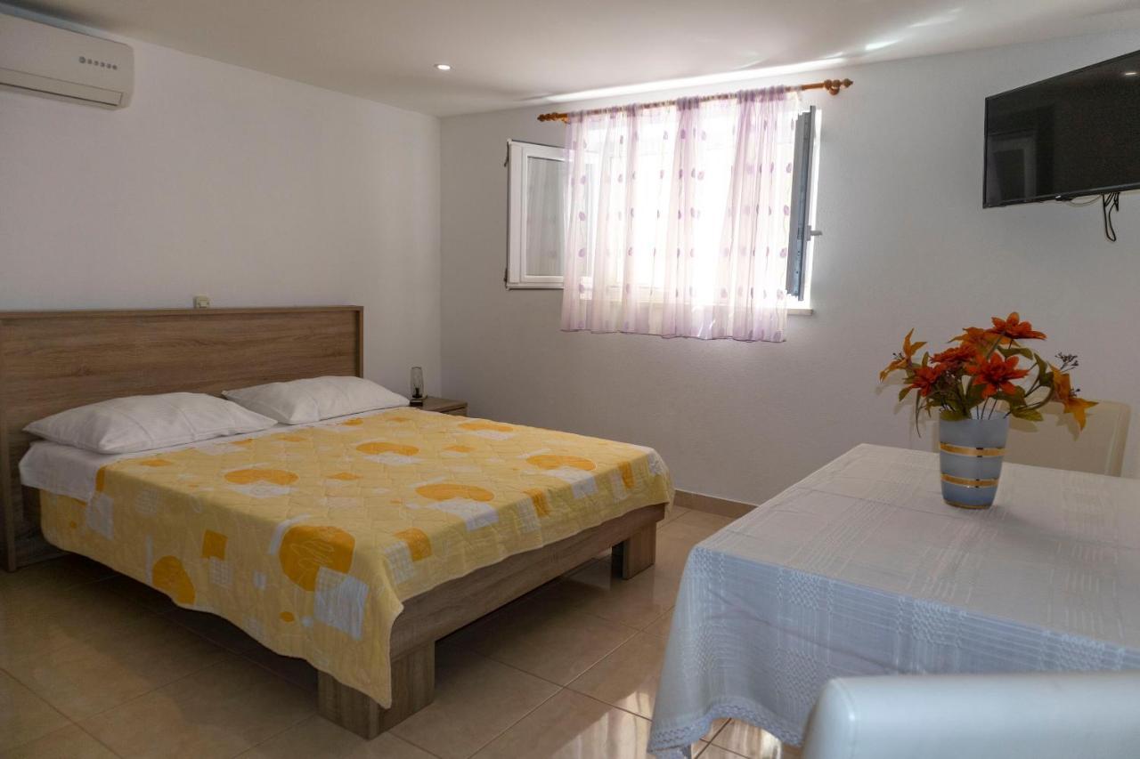 Apartments Ante Makarska Ngoại thất bức ảnh